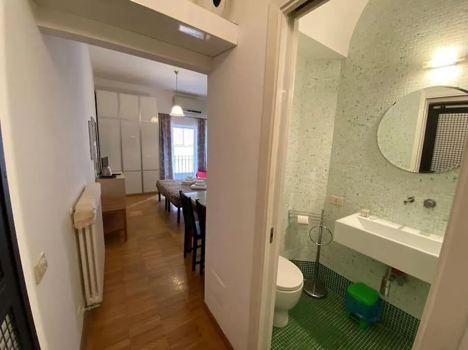 Studio Flat - Piazza San Cosimato By YourHost-1